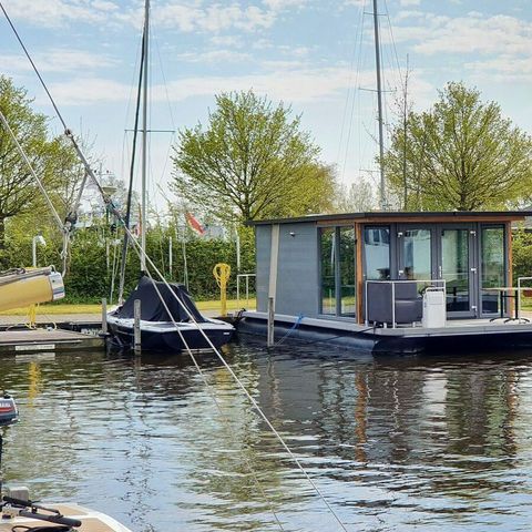 AUßERGEWÖHNLICHE UNTERKUNFT 4 Personen - Hausboot Heeg 4 Personen