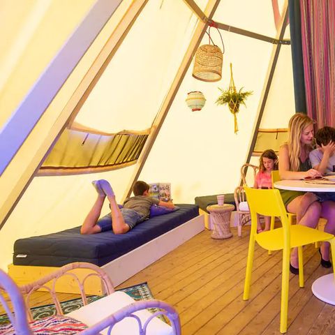 AUßERGEWÖHNLICHE UNTERKUNFT 4 Personen - Tipi Jippi Tipi